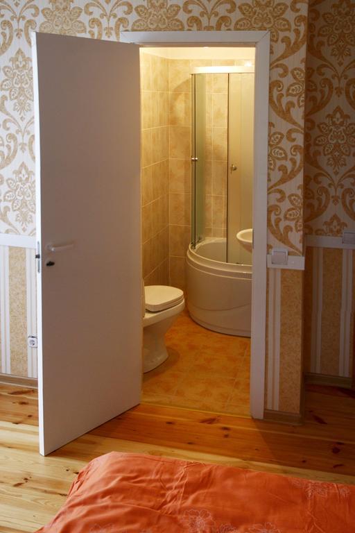 Lecu Muiza Hotel Leci Екстериор снимка