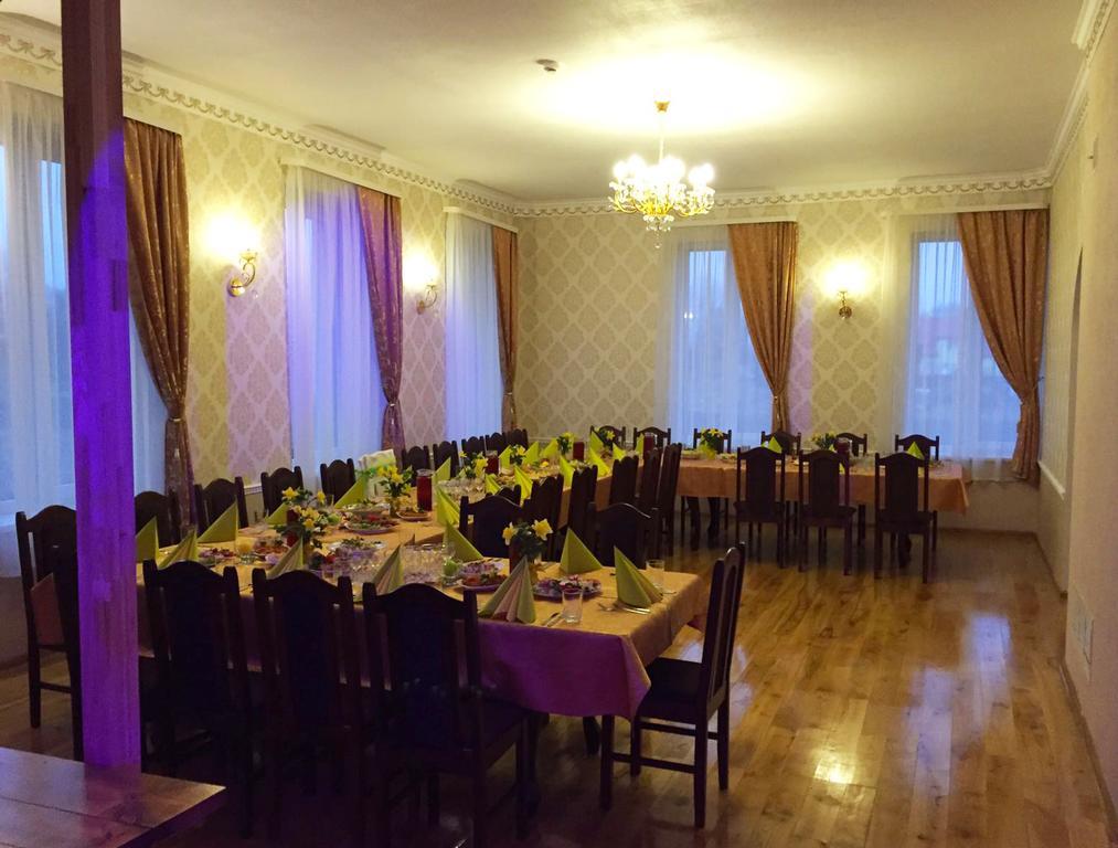Lecu Muiza Hotel Leci Екстериор снимка