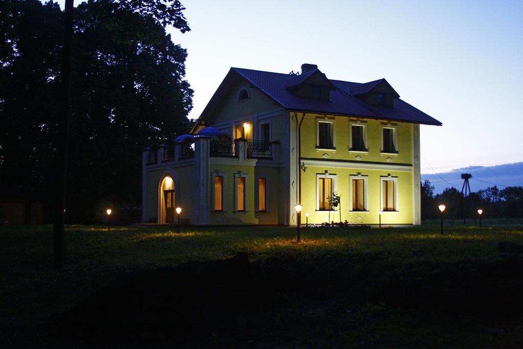 Lecu Muiza Hotel Leci Екстериор снимка