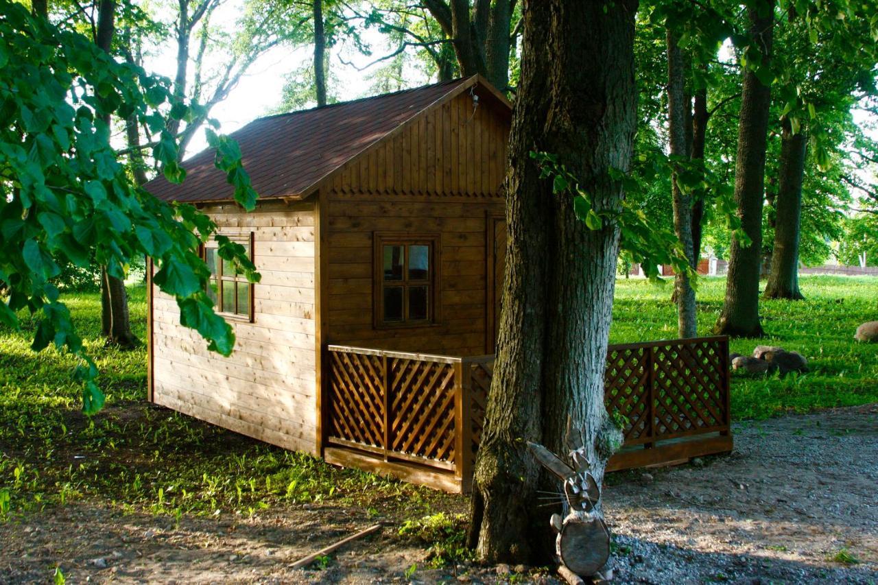 Lecu Muiza Hotel Leci Екстериор снимка